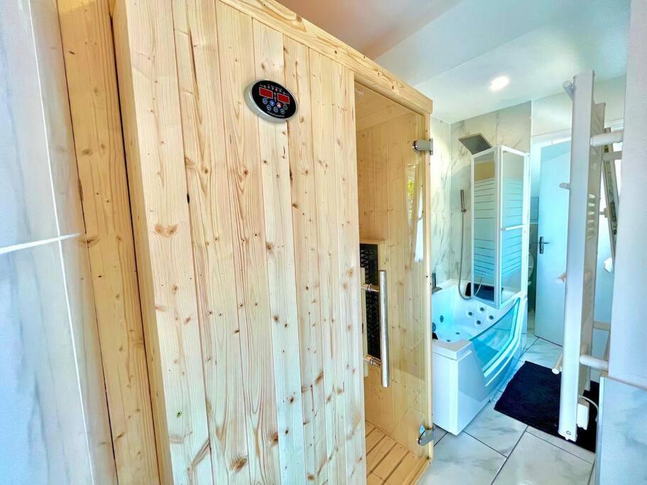 Apartment Splendide Cocon Sauna & Balneo Reims